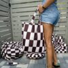 18462E39-CAD3-49EF-9DF8-83D2FECD4E15